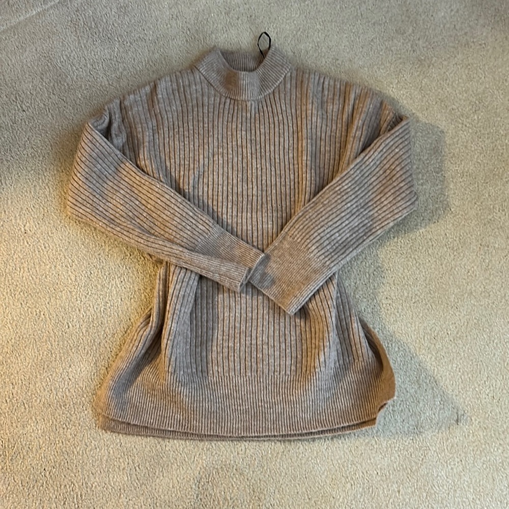 Soft H&M Sweater